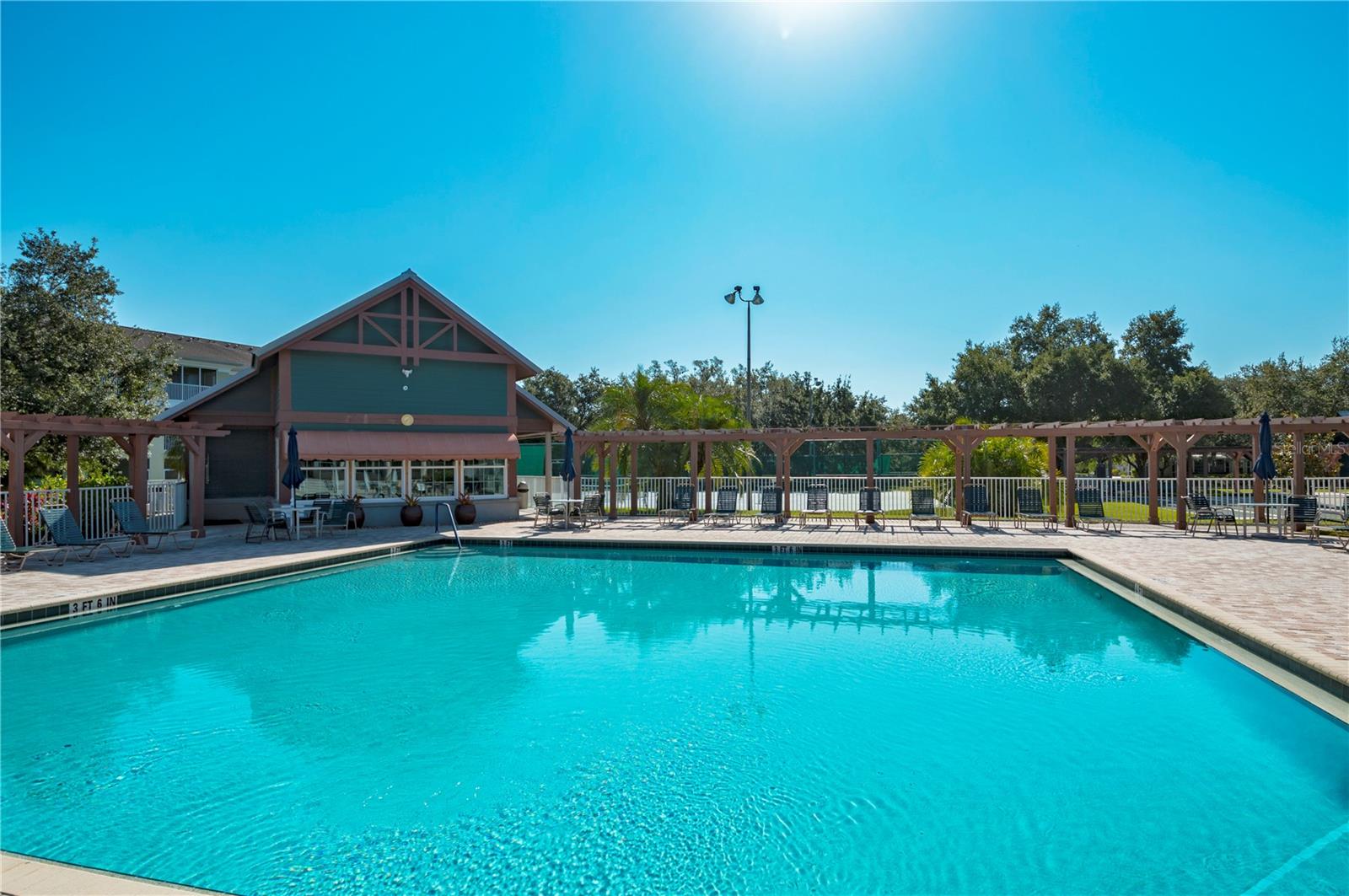 HERITAGE OAK PARK WATERS EDGE - Residential