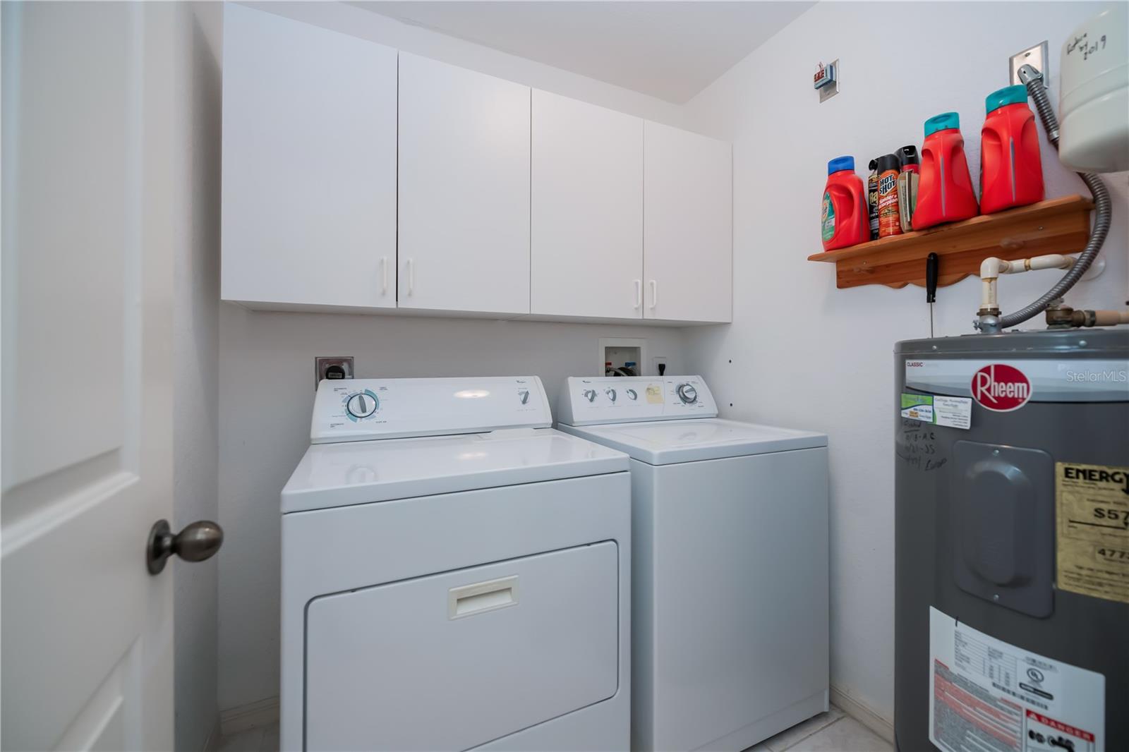 HERITAGE OAK PARK WATERS EDGE - Residential