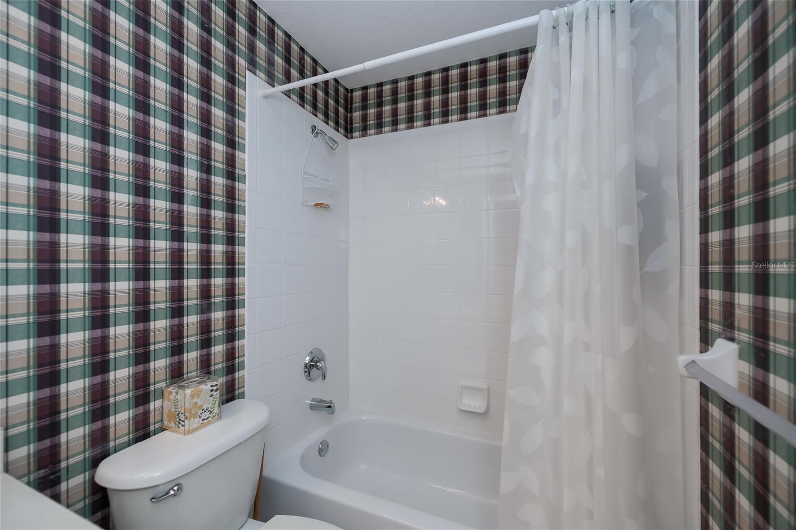 HERITAGE OAK PARK WATERS EDGE - Residential