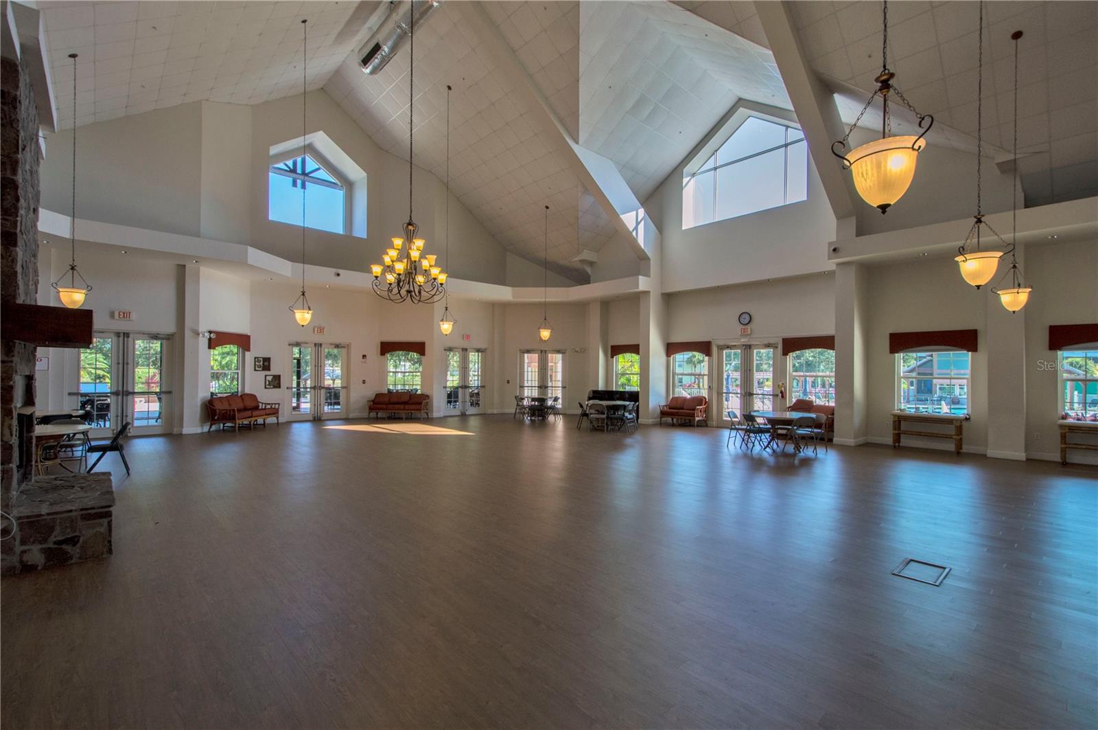 HERITAGE OAK PARK WATERS EDGE - Residential