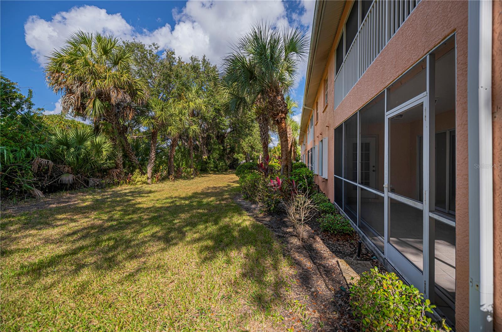 HERITAGE OAK PARK WATERS EDGE - Residential