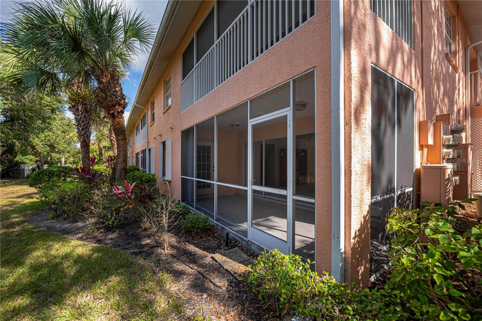 HERITAGE OAK PARK WATERS EDGE - Residential