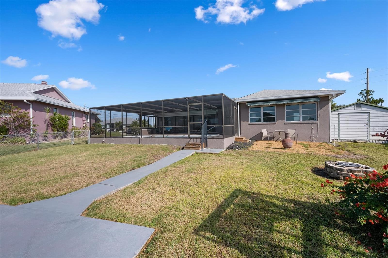 WATERFRONT ESTATES - Residential