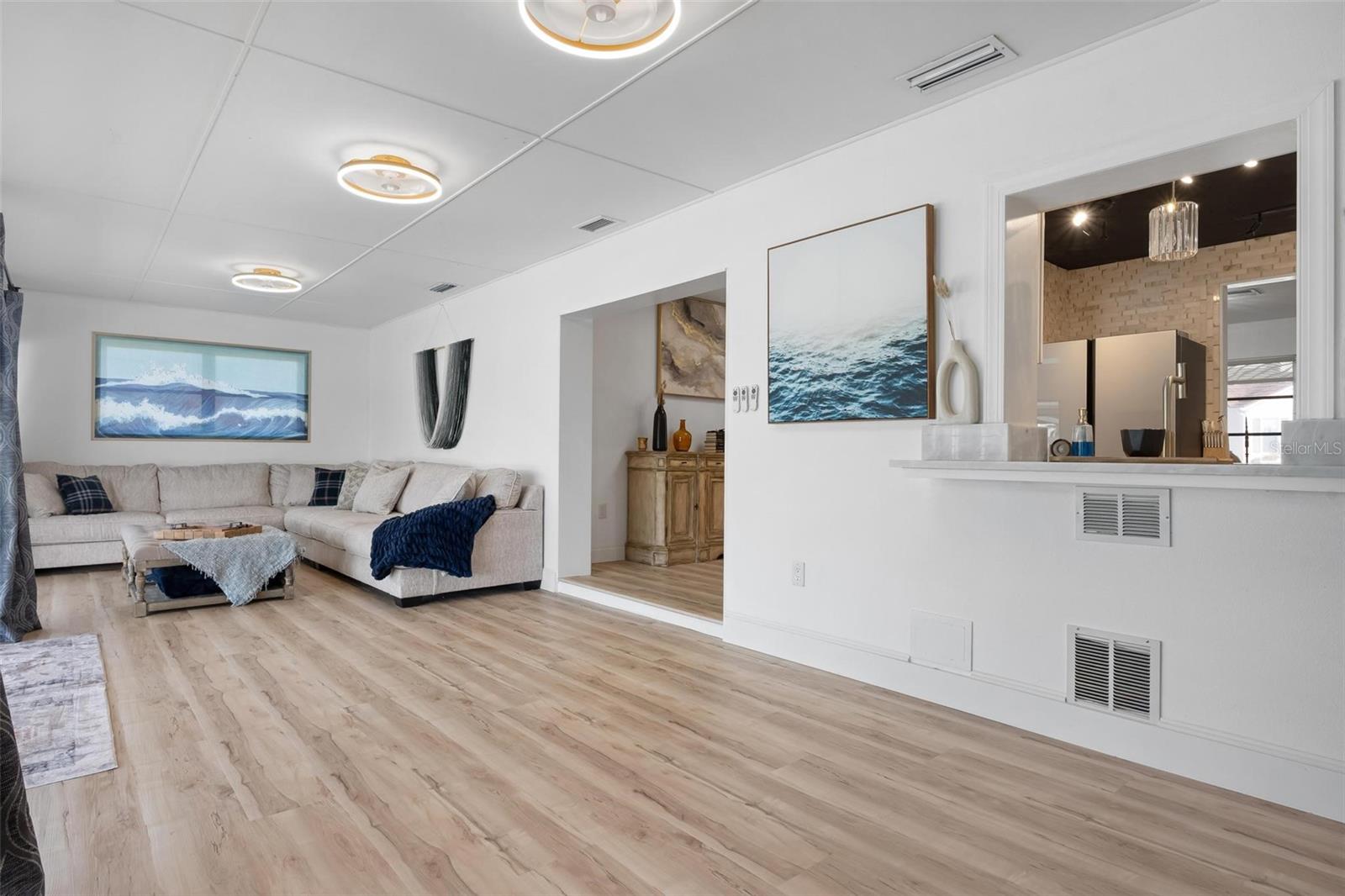 WATERFRONT ESTATES - Residential