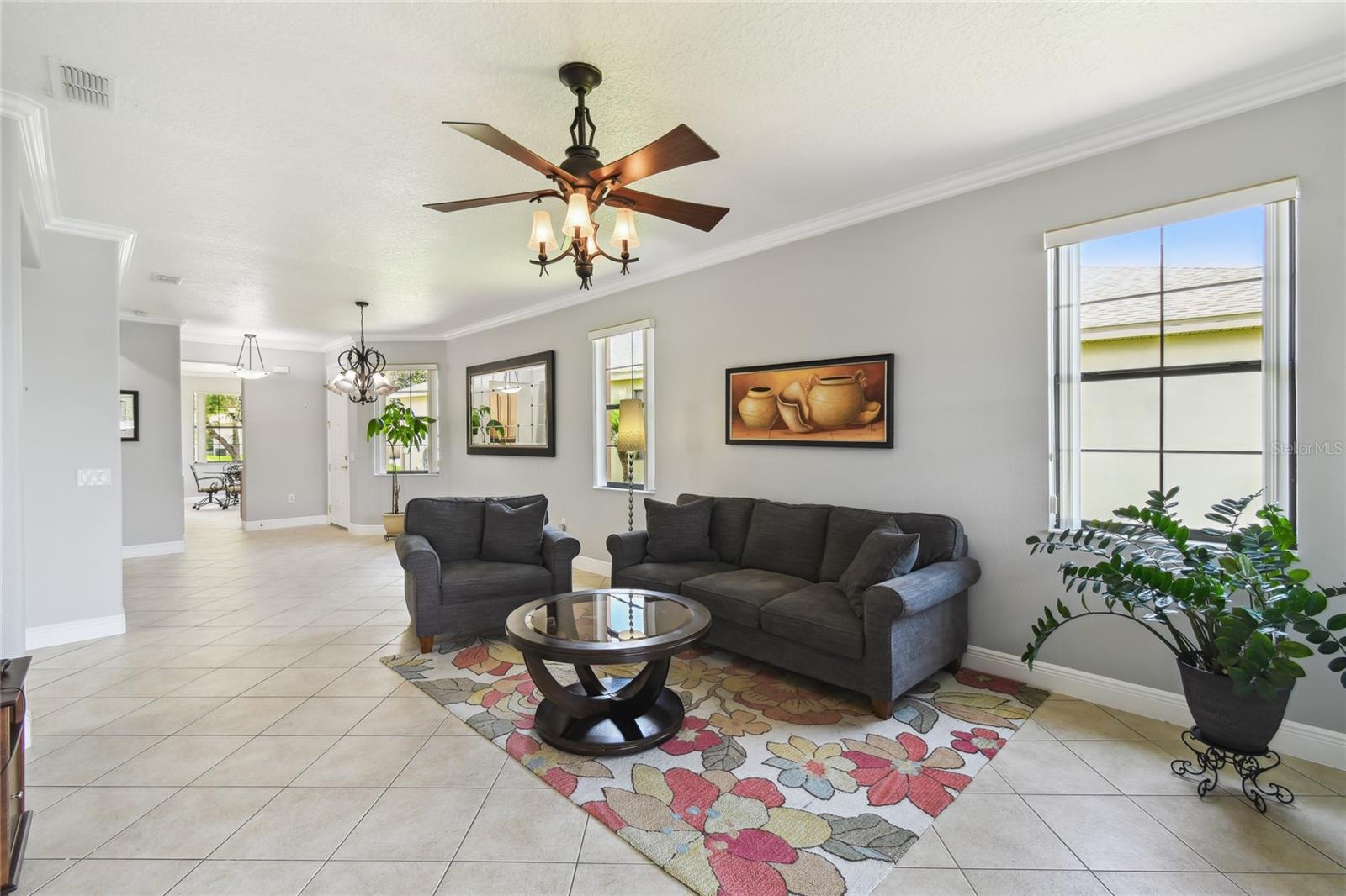 925 GRAND CANAL DR