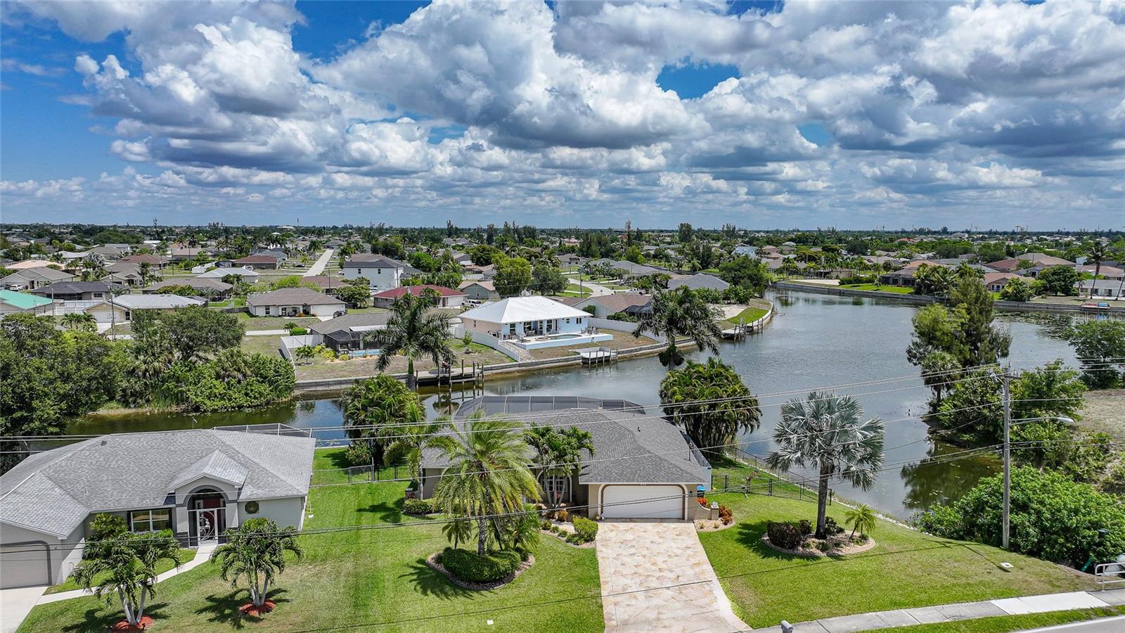 CAPE CORAL - Residential
