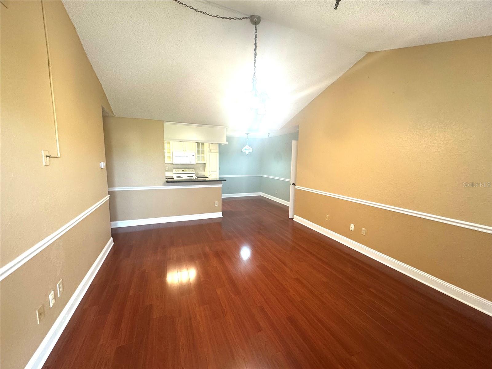 ITOPIA PRIVATE RESIDENCES - Residential Lease