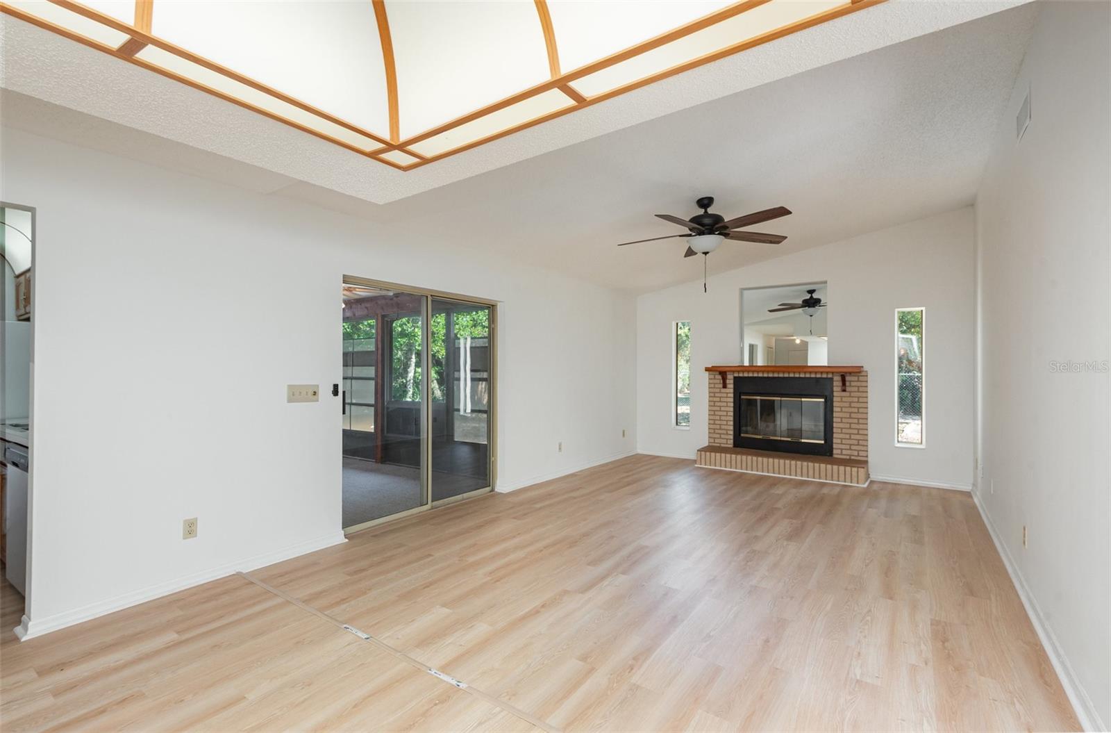 DELTONA LAKES UNIT 27 - Residential