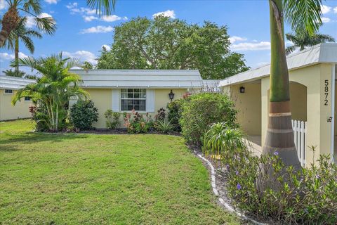5872 DRIFTWOOD PLACE 44 SARASOTA FL 34231