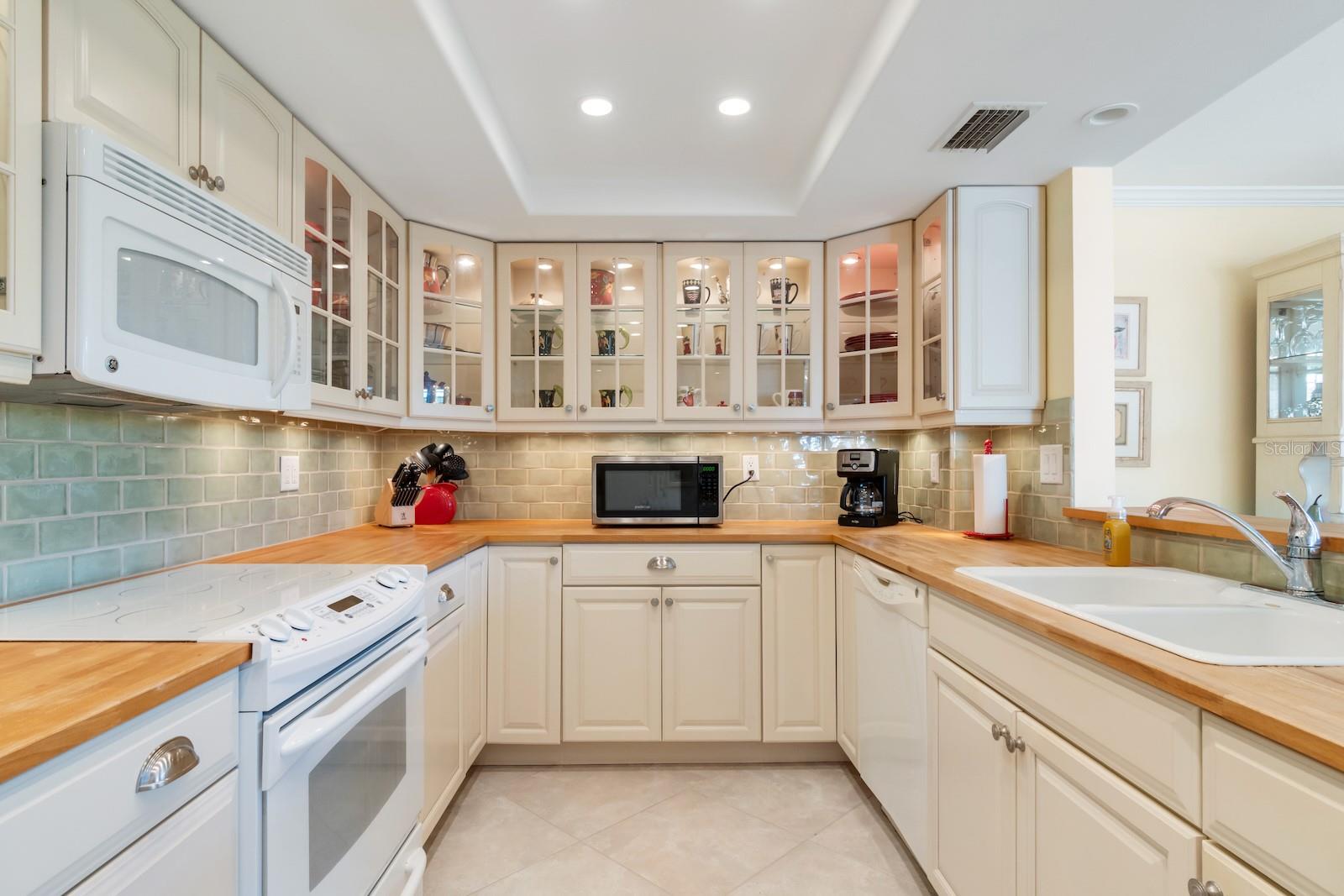 ISLAND REEF II PH 1 2 & 3 - Residential