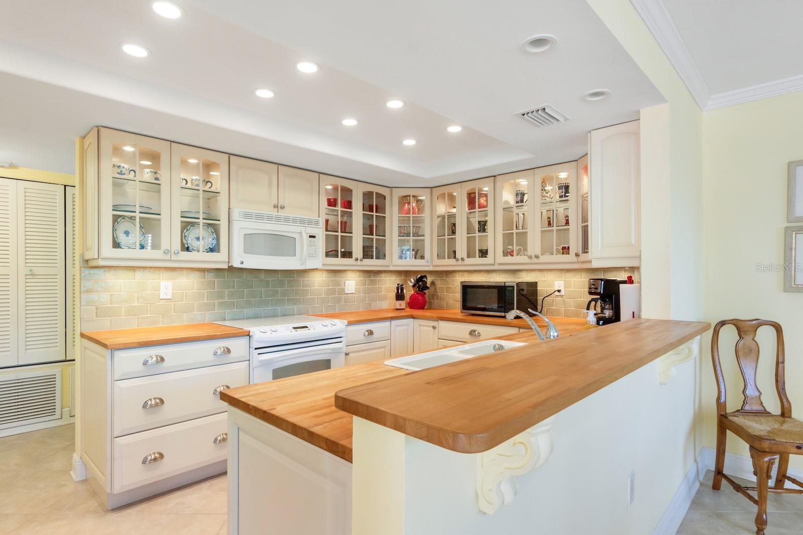 ISLAND REEF II PH 1 2 & 3 - Residential