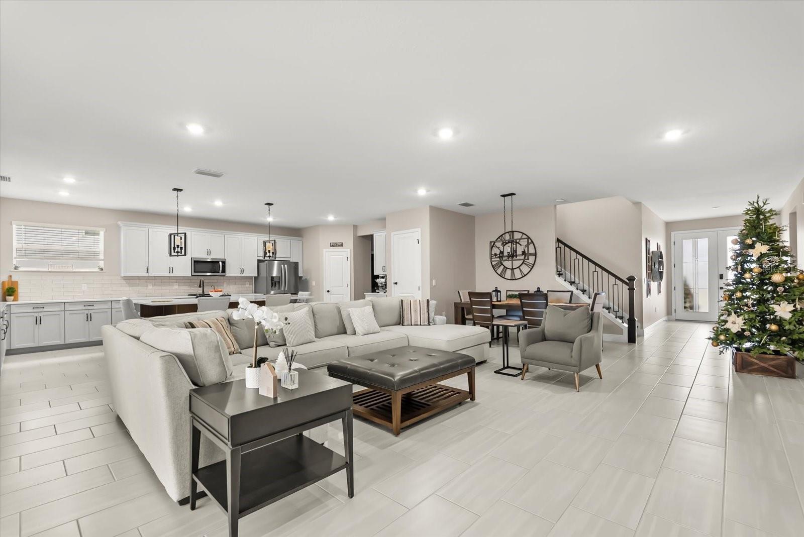 VILLAGES/MINNEOLA HILLS PH 3 - Residential