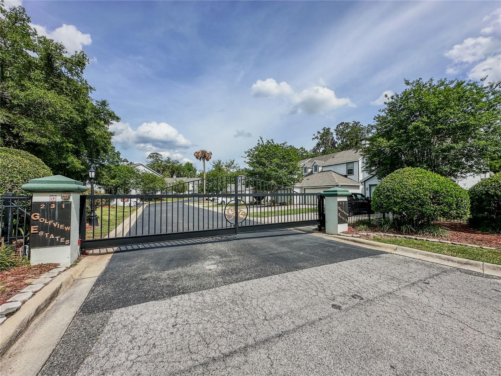 GOLFVIEW ESTATES CONDOMINIUM - Residential