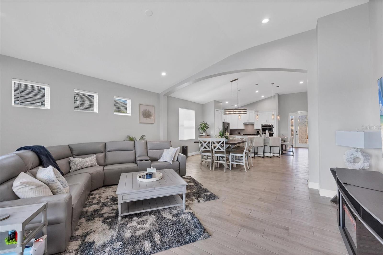 LEGENDS BAY - Residential