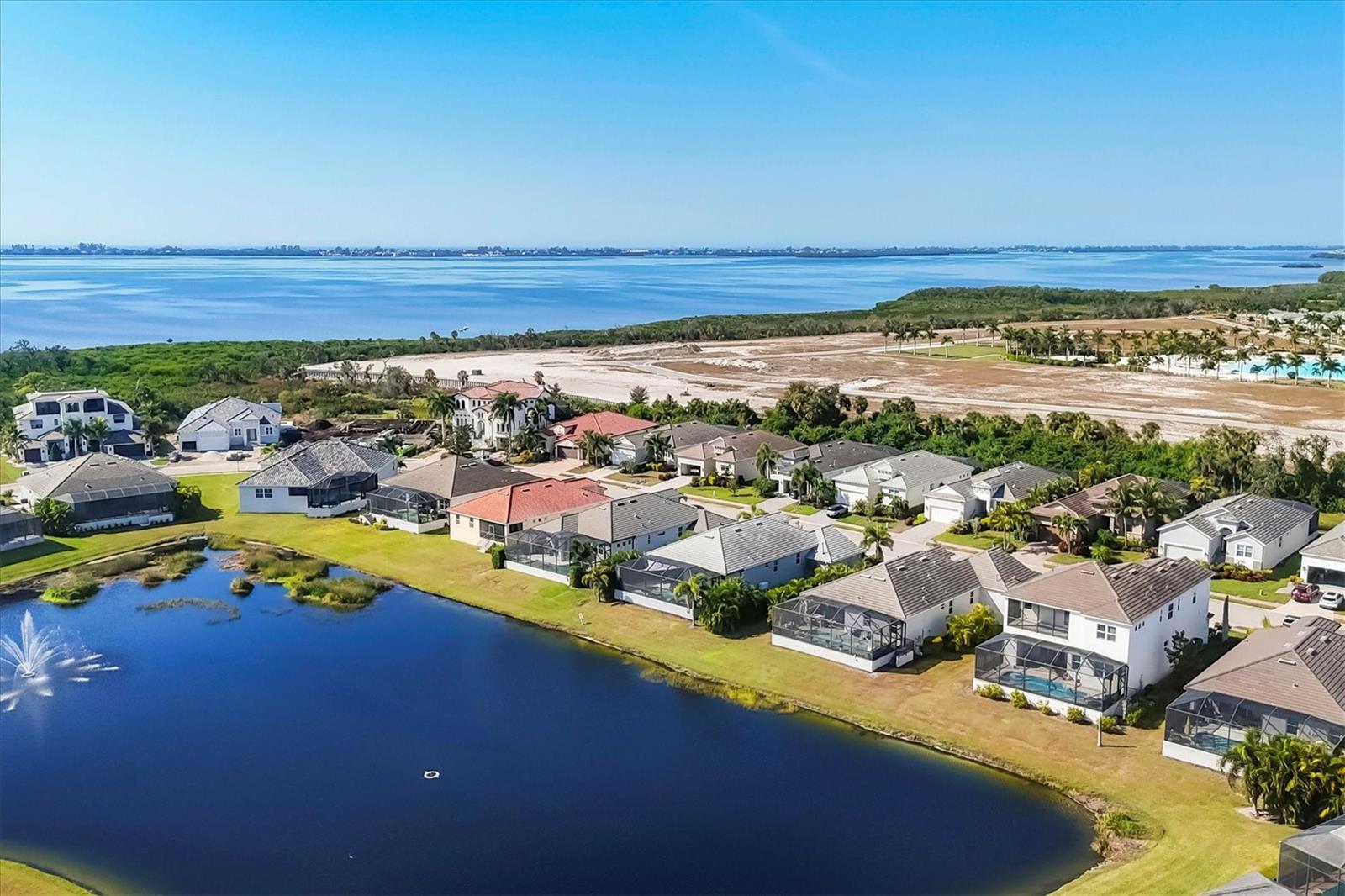 LEGENDS BAY - Residential