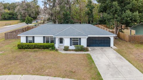 Photo of 2331 NE 18th Terrace, Ocala, FL 34470 (MLS # OM715861)