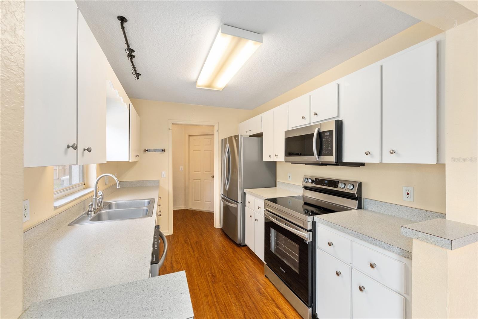 WOOD ACRES - Residential