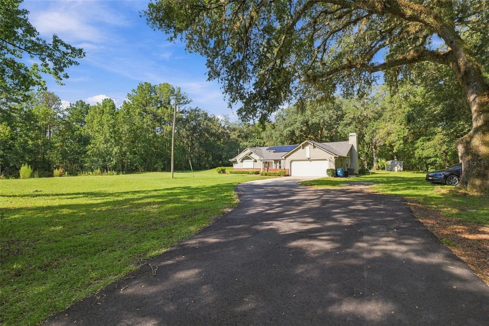 880 EMERSON ROAD
