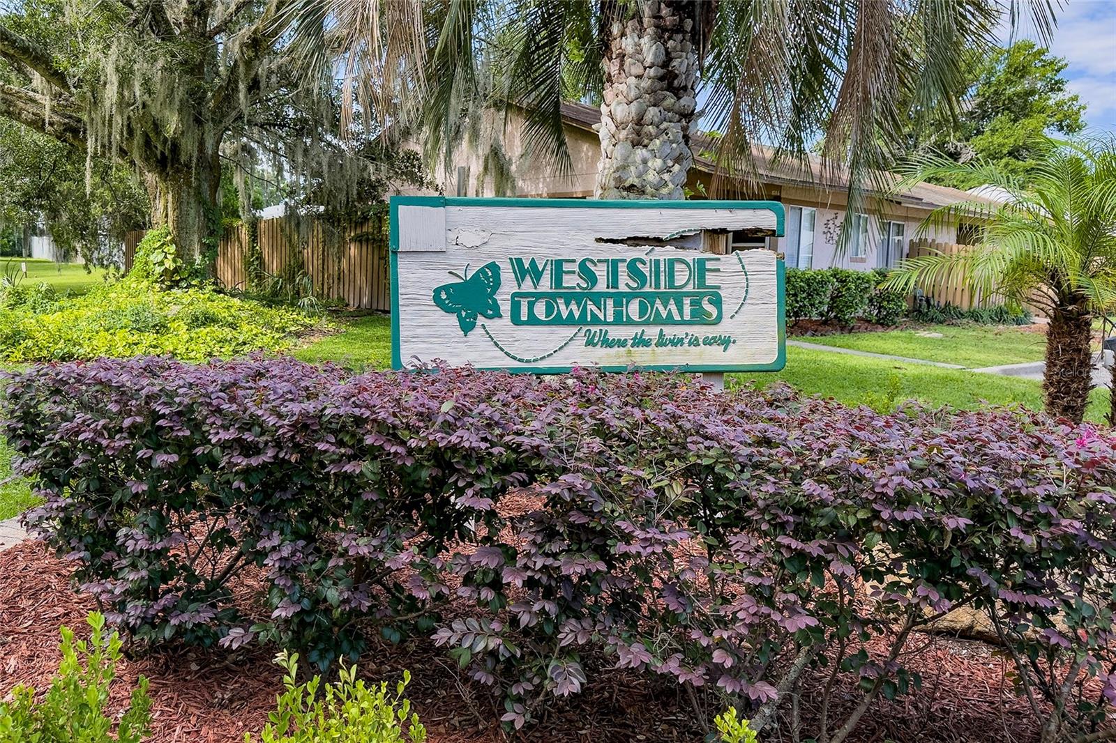 988 STUCKI TERRACE