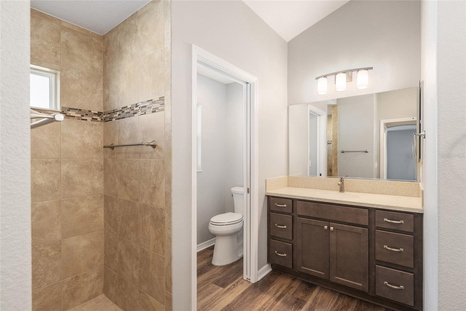 OXFORD OAKS PH 2 - Residential