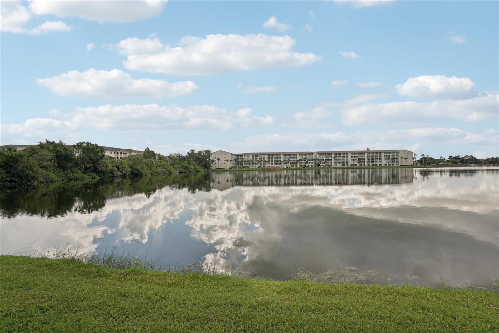 BAYSHORE ON THE LAKE - Residential