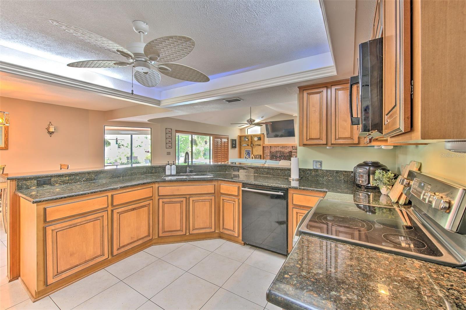 BUCKINGHAM UNIT 1 - Residential