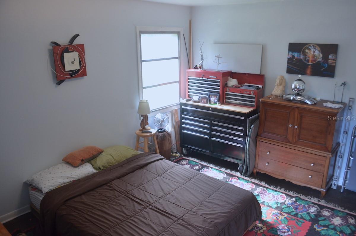 HIGHLAND COURT MANOR - Residential