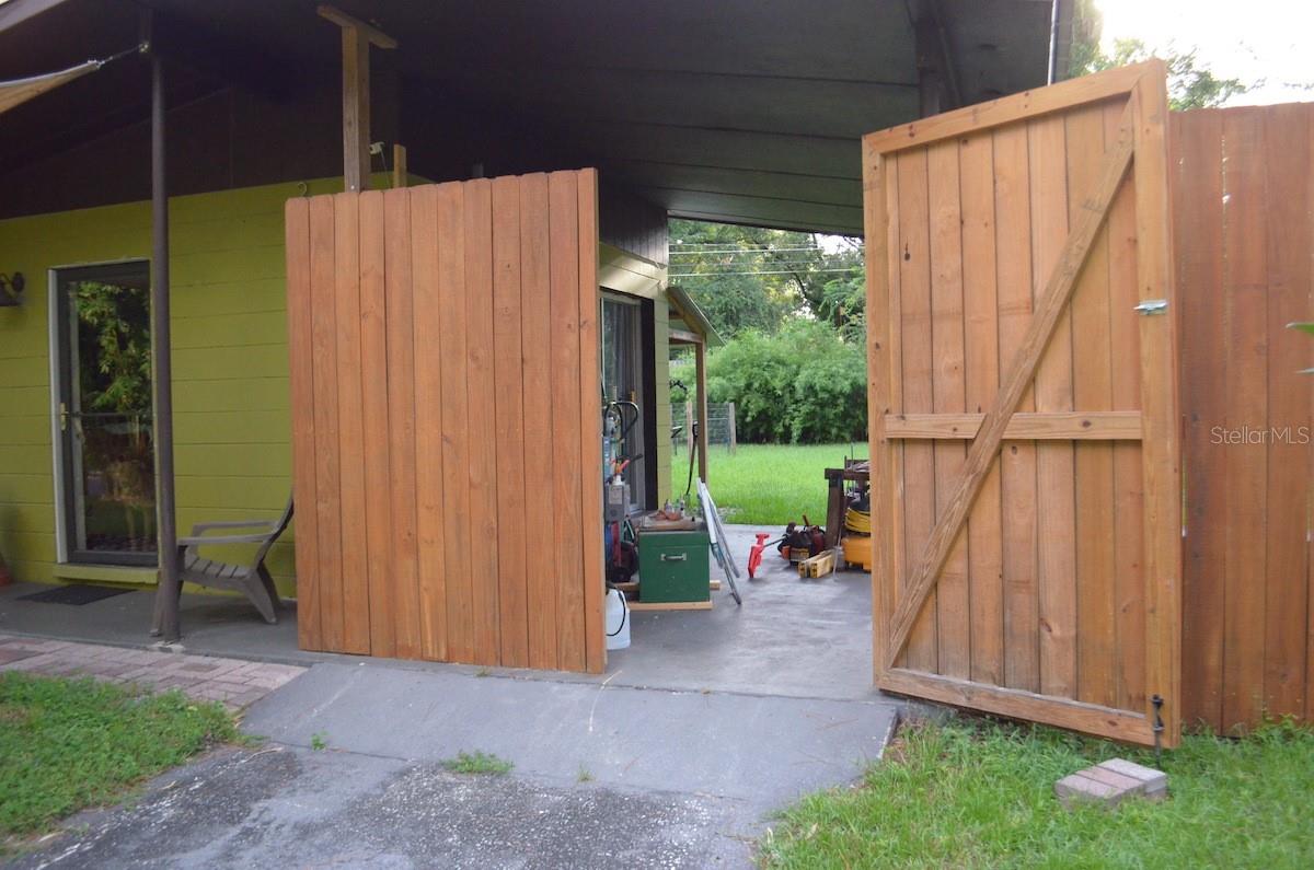 HIGHLAND COURT MANOR - Residential