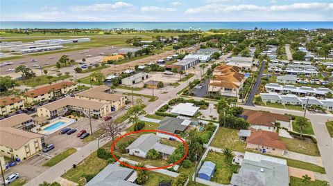 Photo of 309 Base Avenue E, Venice, FL 34285 (MLS # N6143825)