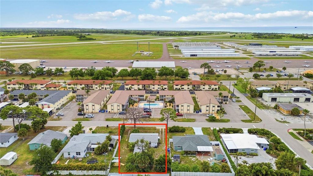Photo of 309 Base Avenue E, Venice, FL 34285 (MLS # N6143825)