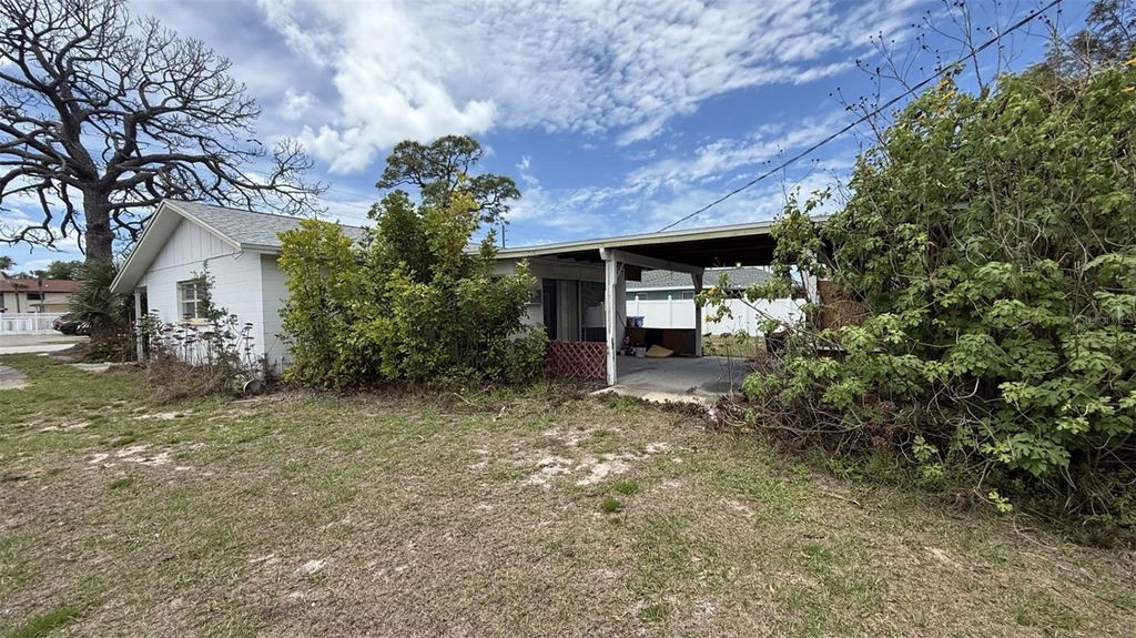 Photo of 309 Base Avenue E, Venice, FL 34285 (MLS # N6143825)