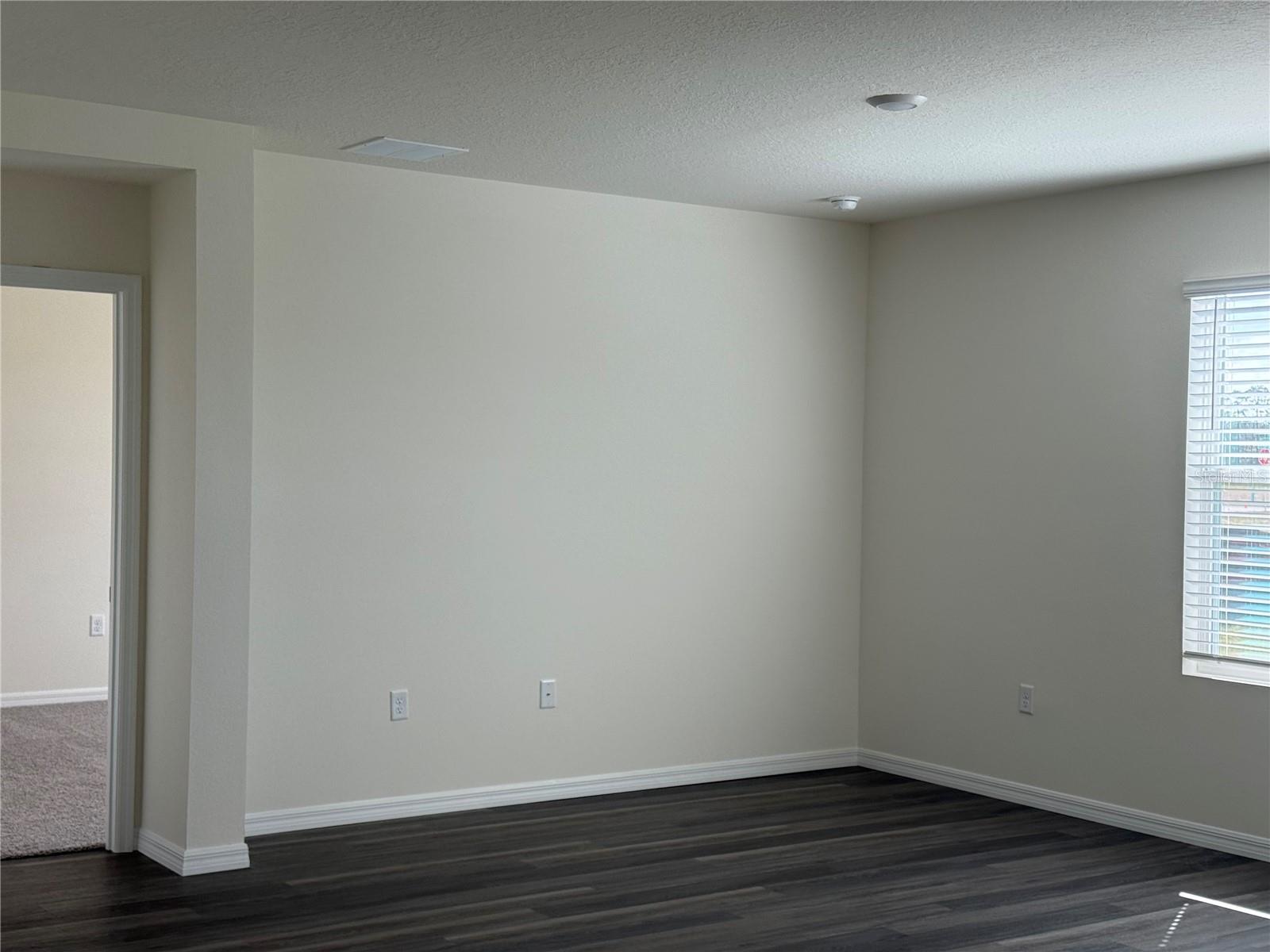 GRANDE CHAMPION/PCL SW-28 PH 1 - Residential Lease