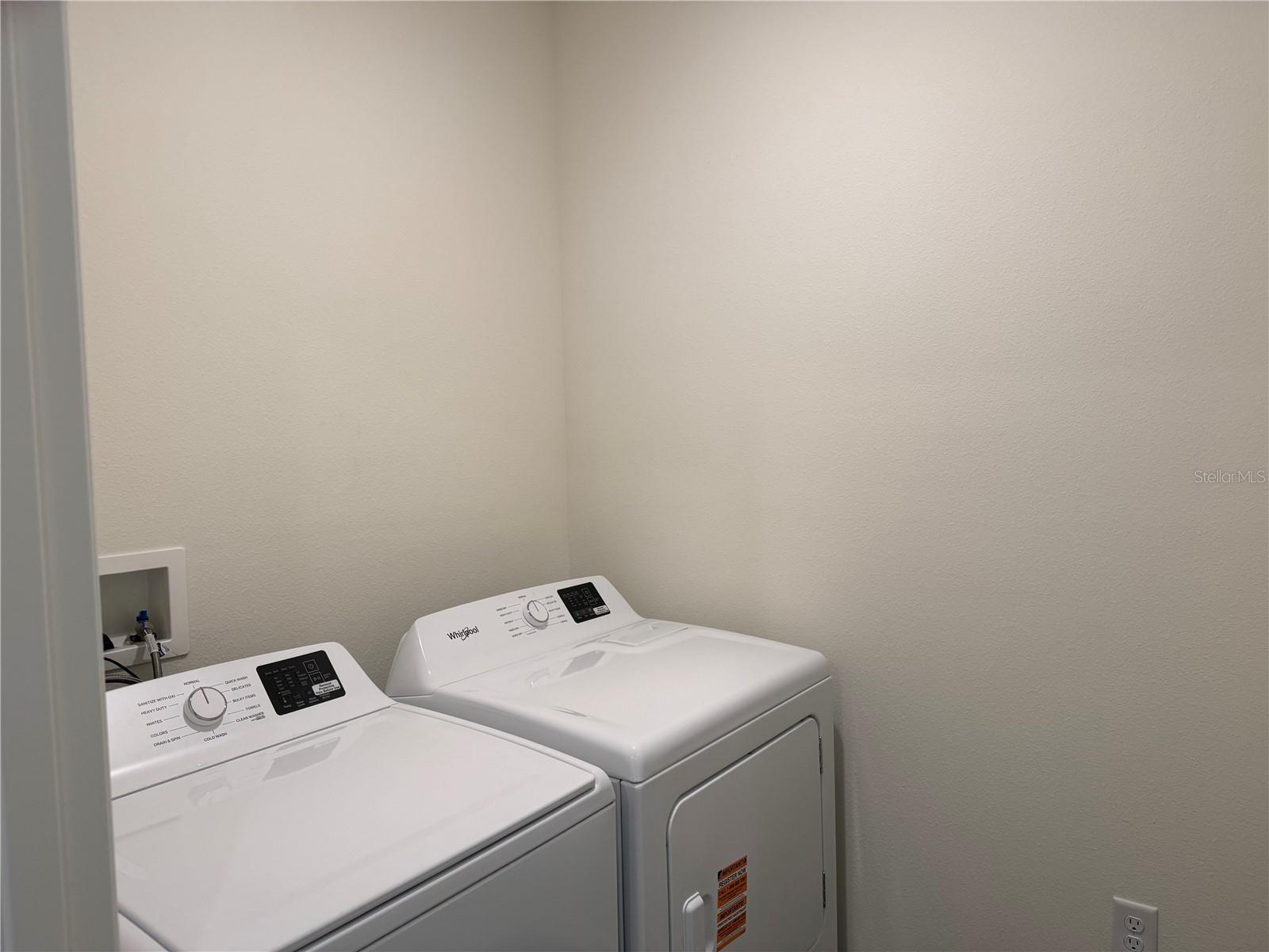 GRANDE CHAMPION/PCL SW-28 PH 1 - Residential Lease