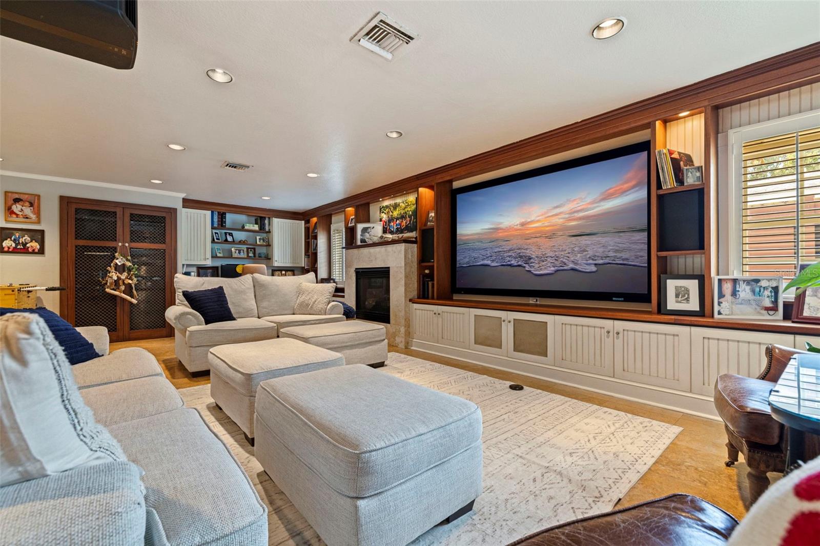 BARDMOOR GOLF VIEW ESTATE 2ND ADD - Residential