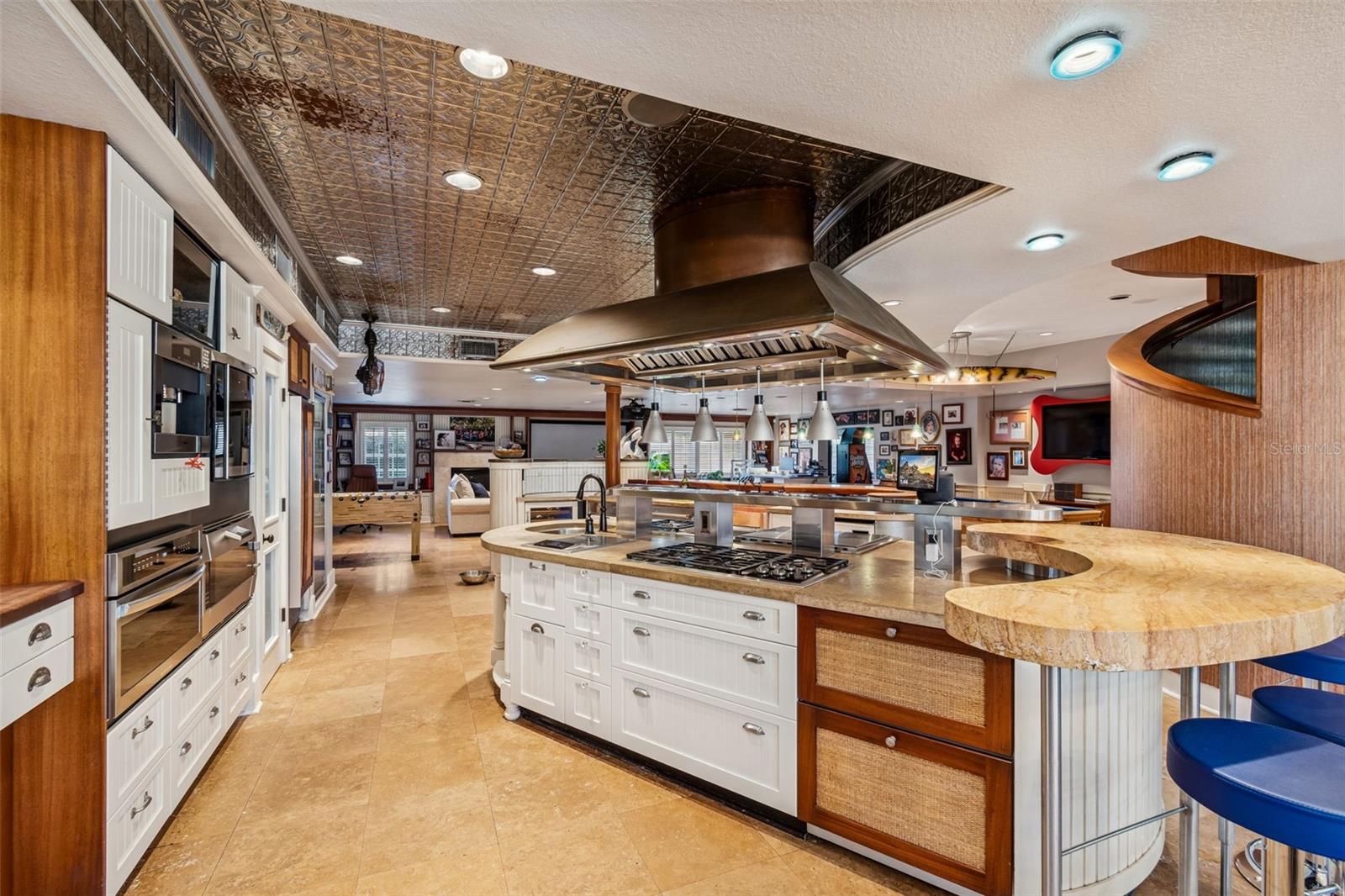 BARDMOOR GOLF VIEW ESTATE 2ND ADD - Residential