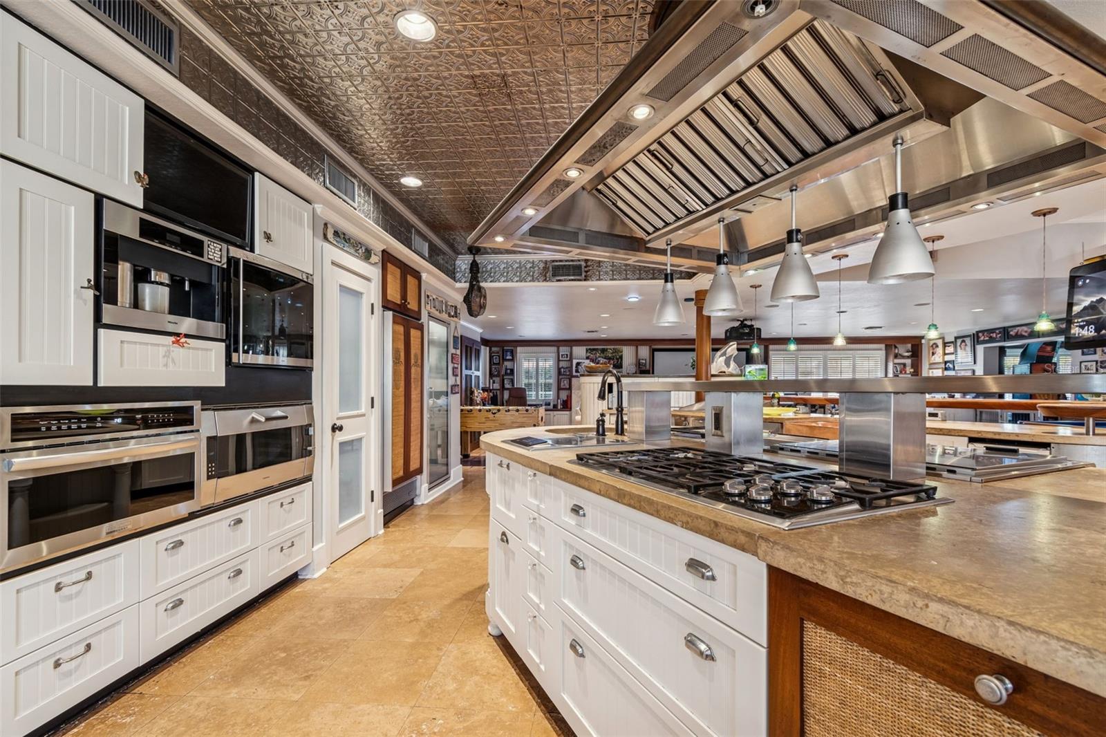 BARDMOOR GOLF VIEW ESTATE 2ND ADD - Residential