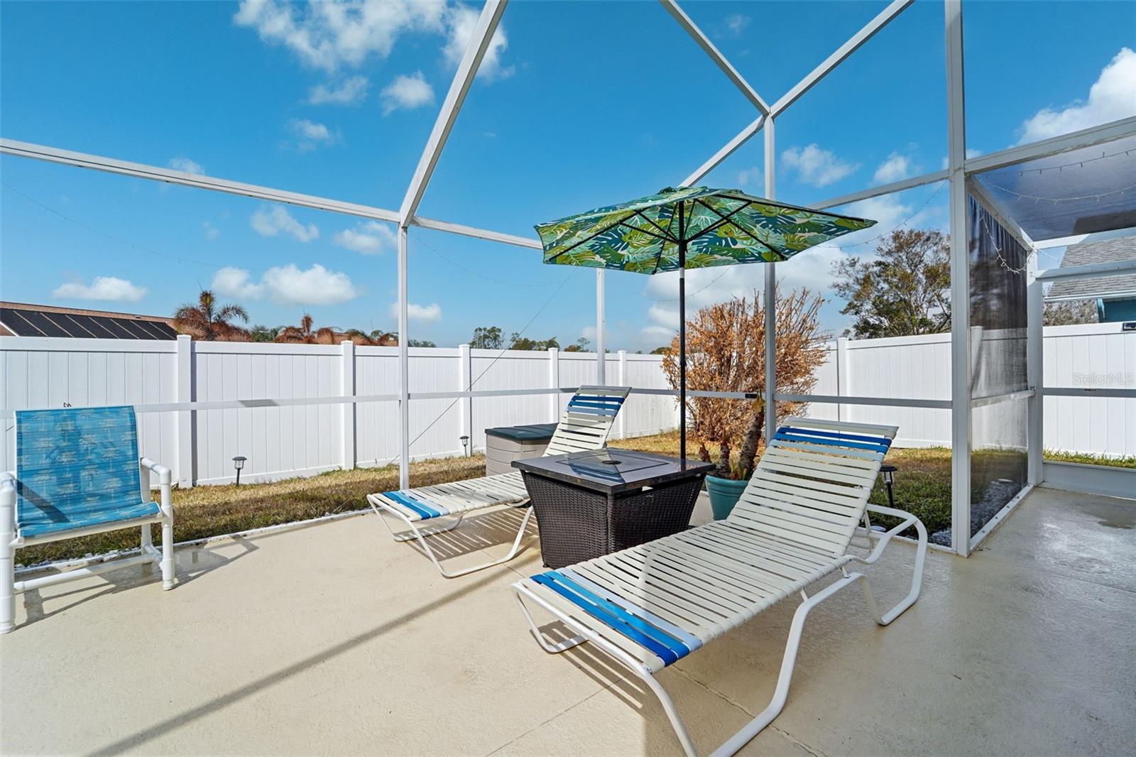 FAIRWAY OAKS - Residential