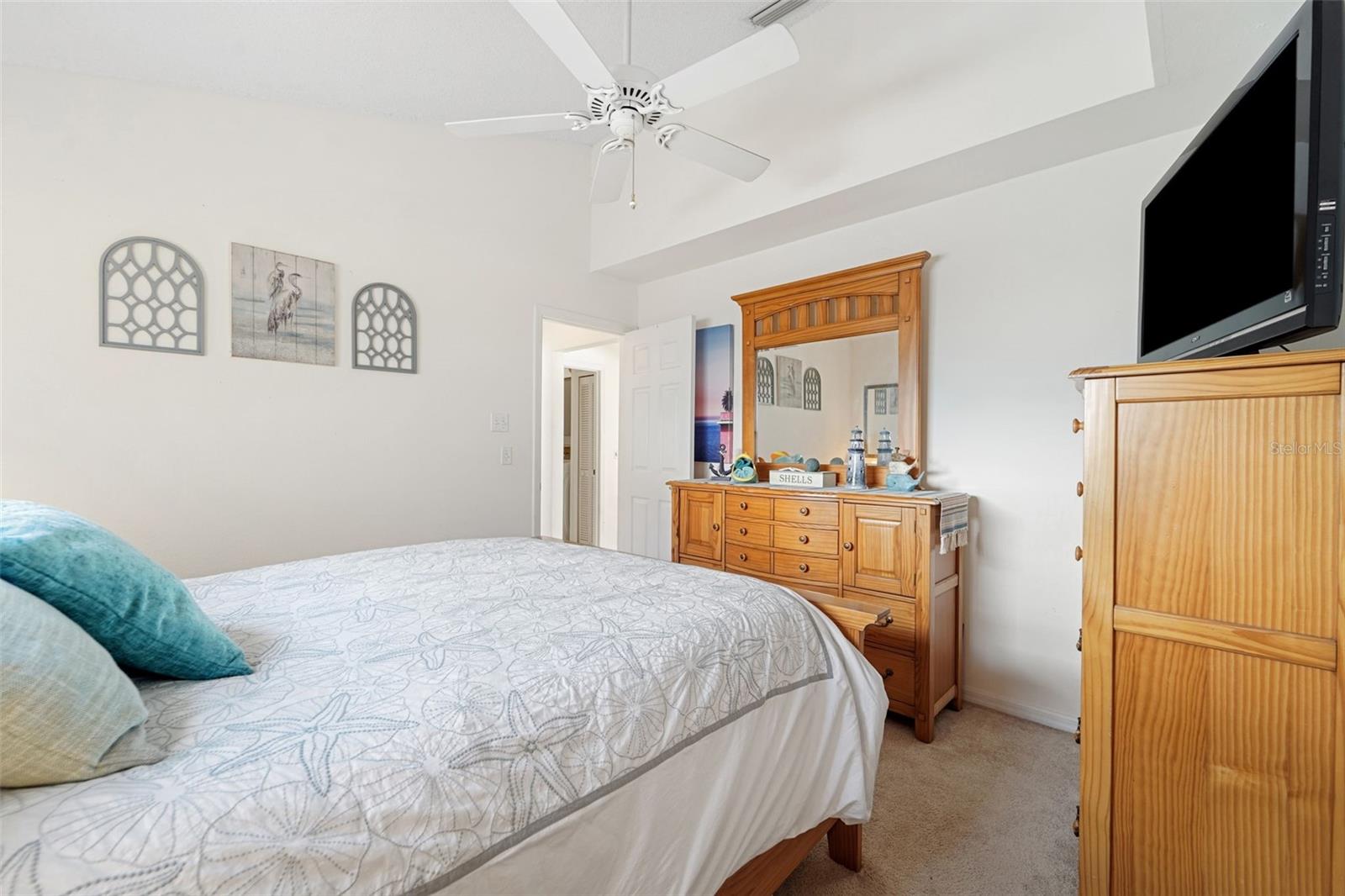 FAIRWAY OAKS - Residential