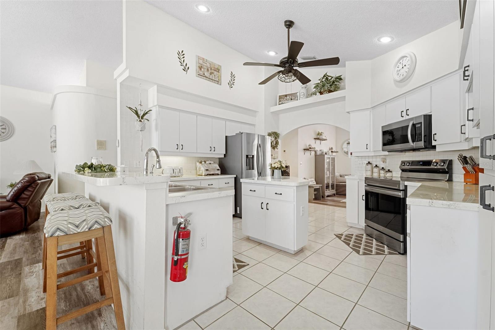 FAIRWAY OAKS - Residential