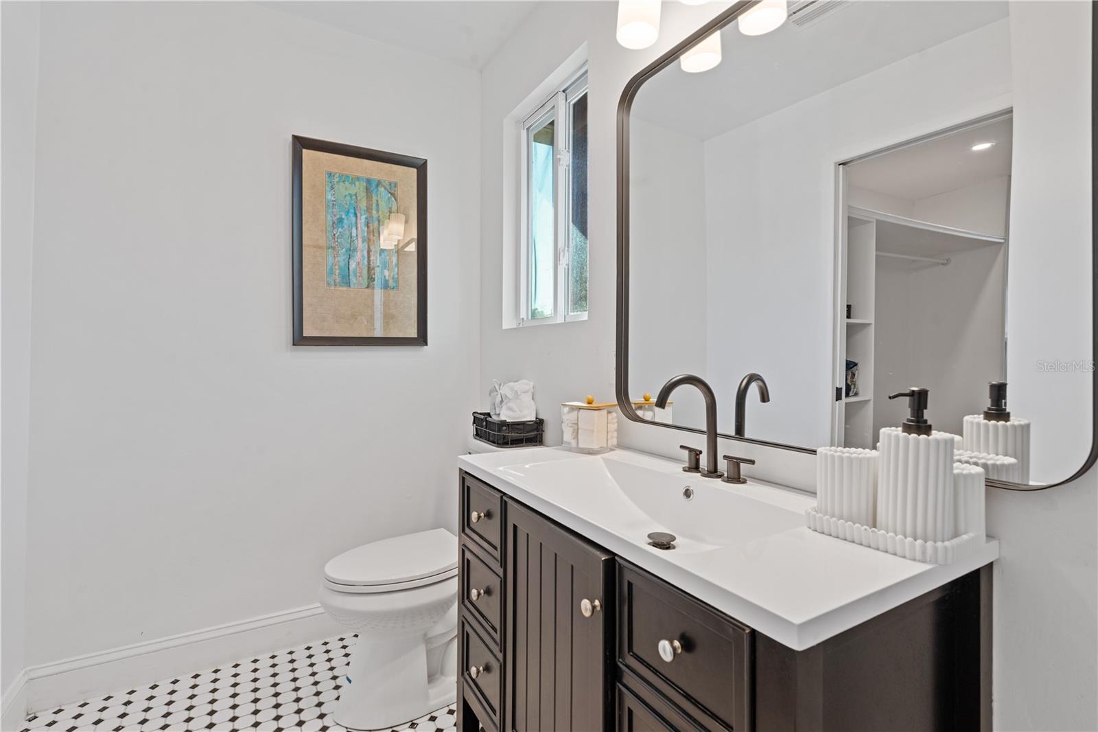 LAKE SHEFFIELD 1ST SEC - Residential