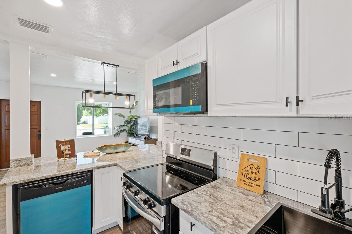 LAKE SHEFFIELD 1ST SEC - Residential