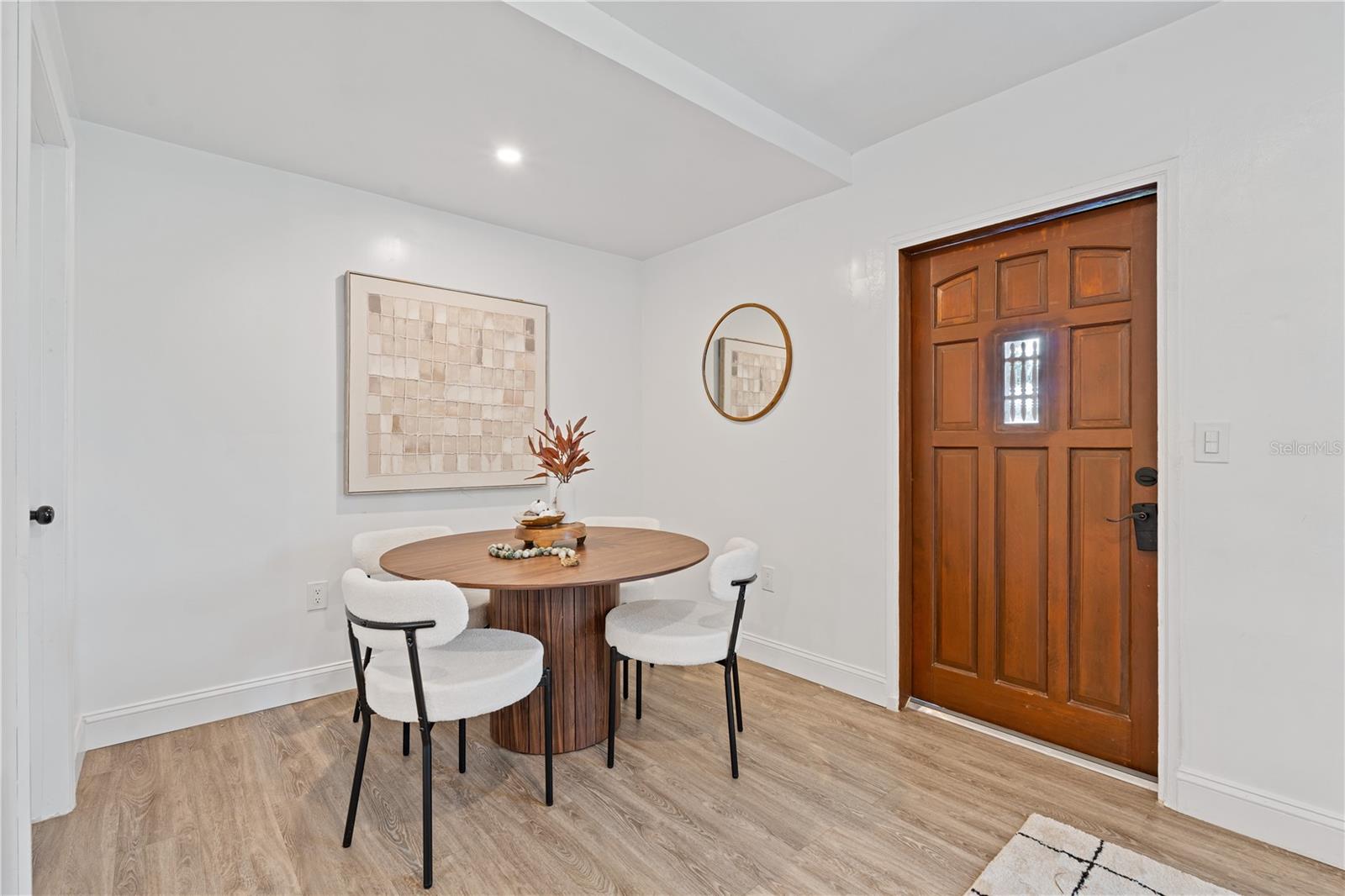 LAKE SHEFFIELD 1ST SEC - Residential