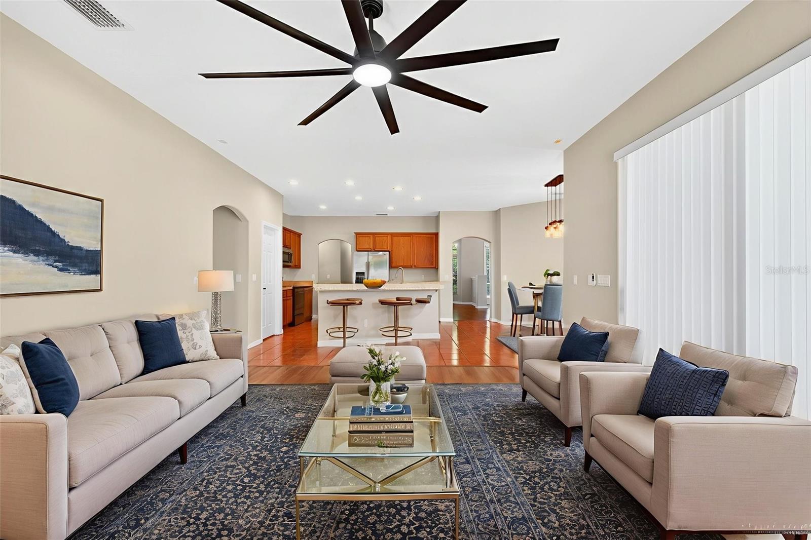 ESTATES OF AUBURNDALE - Residential Lease