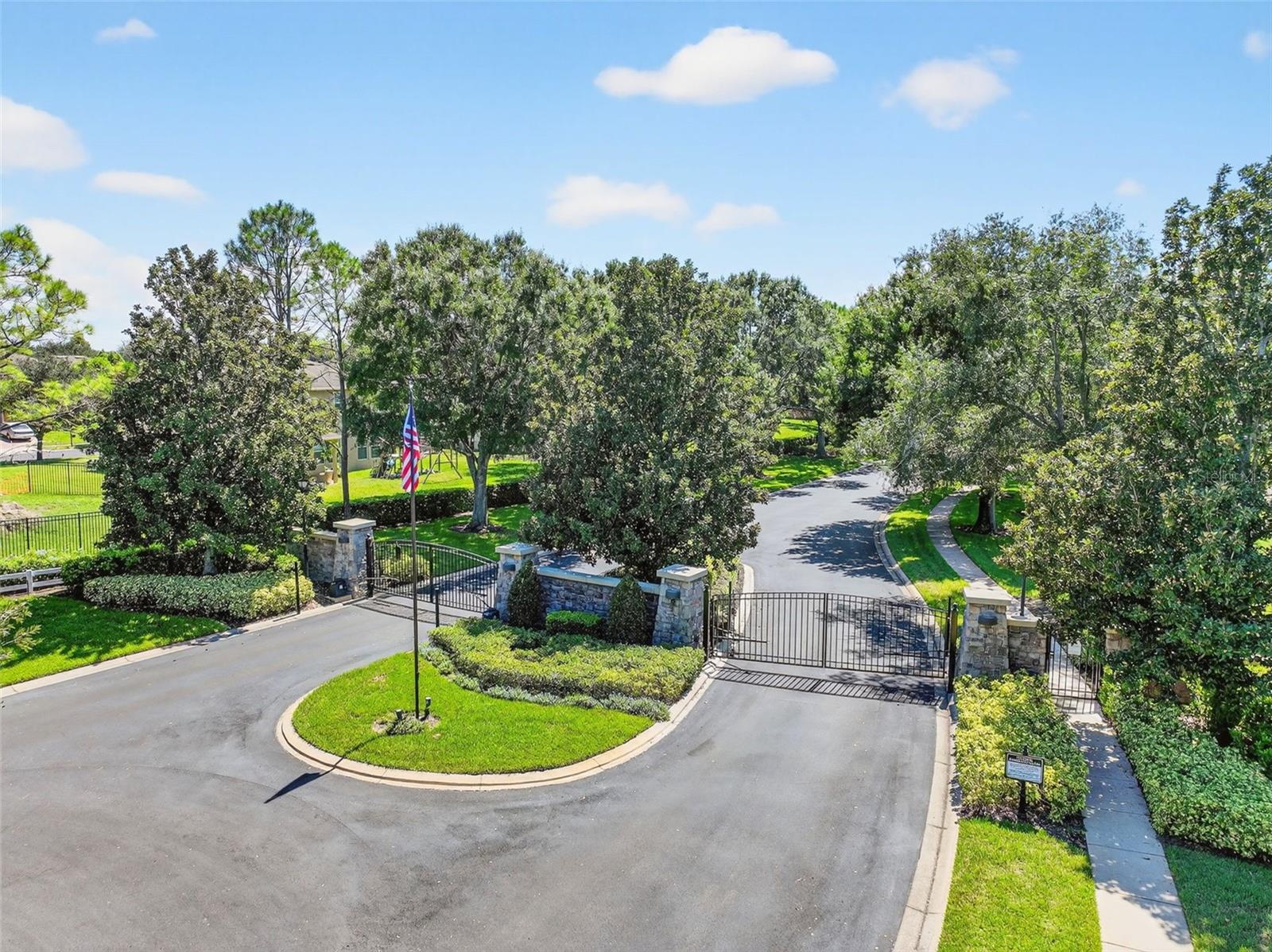 ESTATES OF AUBURNDALE - Residential Lease