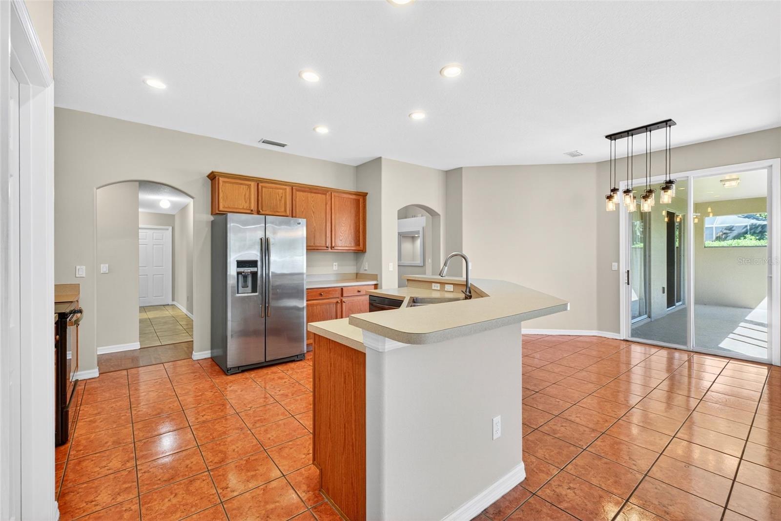 ESTATES OF AUBURNDALE - Residential Lease