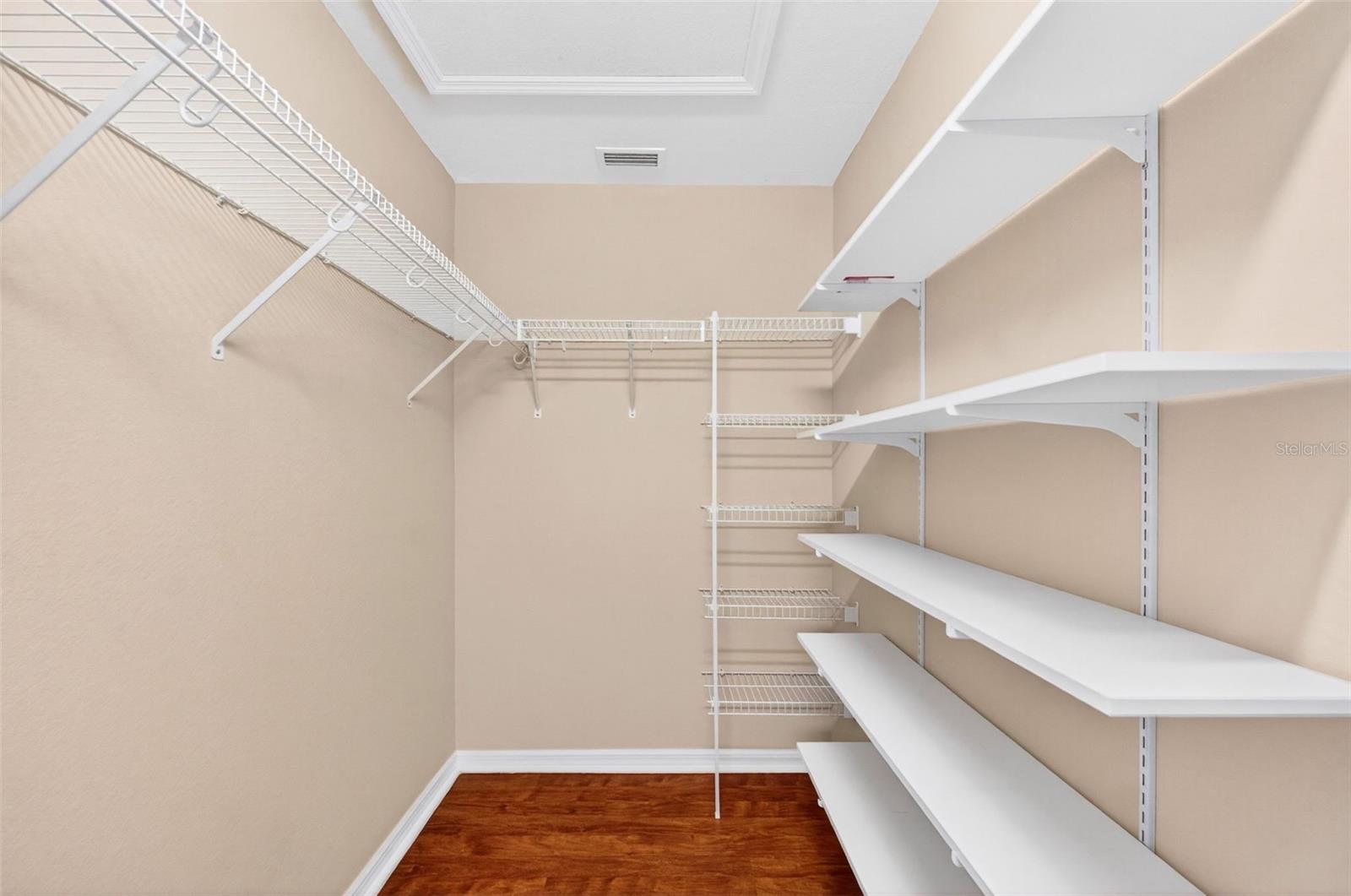 ESTATES OF AUBURNDALE - Residential Lease