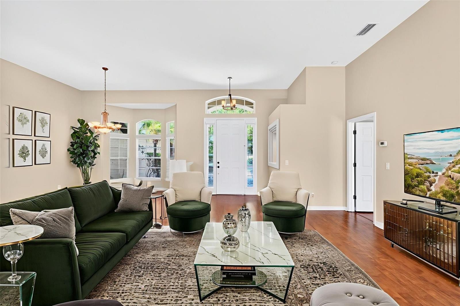 ESTATES OF AUBURNDALE - Residential Lease