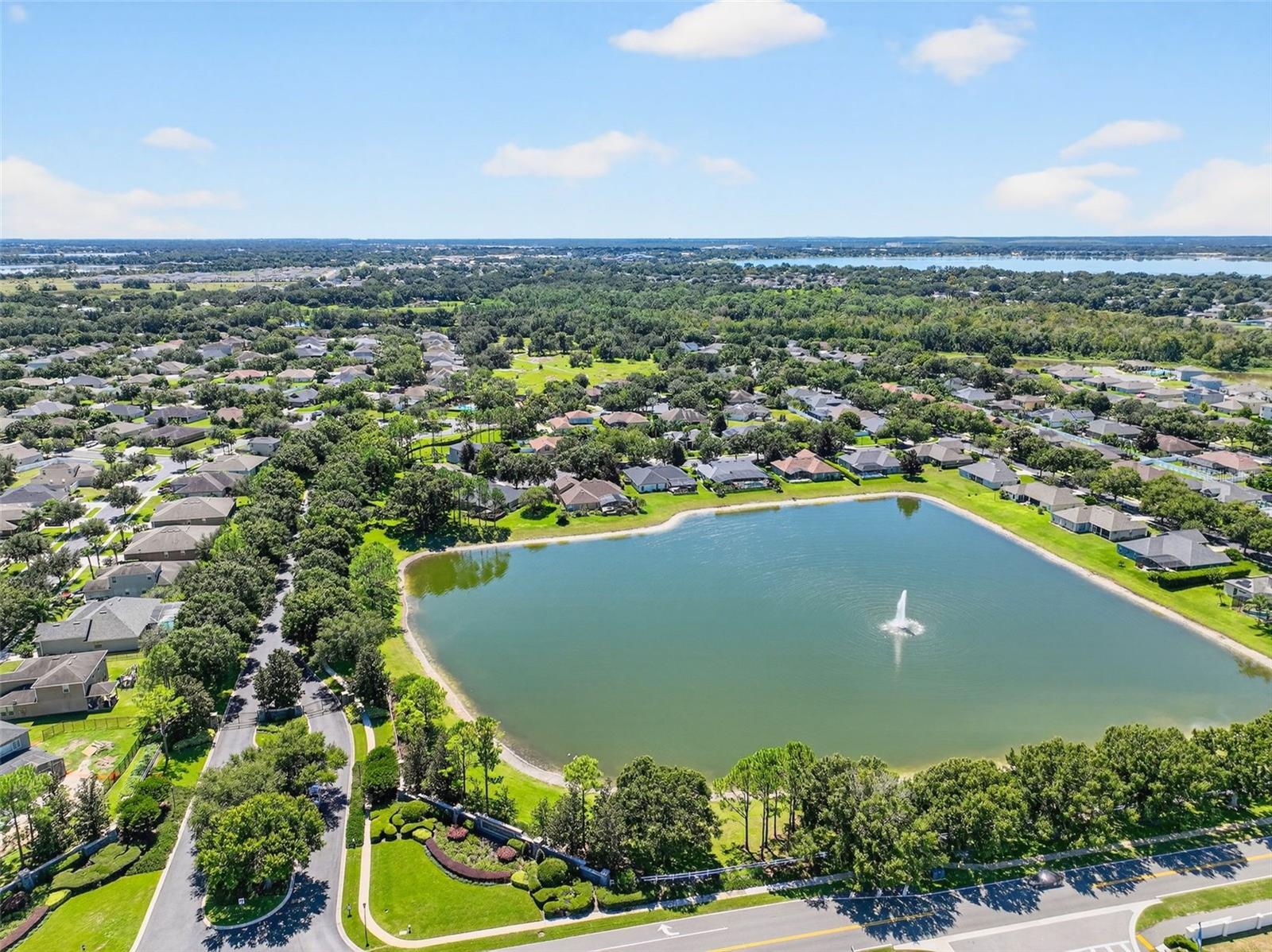 ESTATES OF AUBURNDALE - Residential Lease