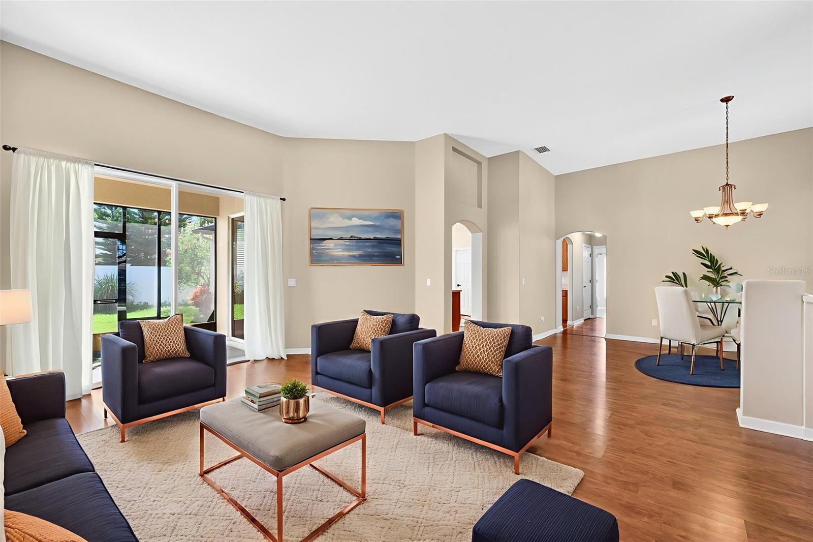 ESTATES OF AUBURNDALE - Residential Lease