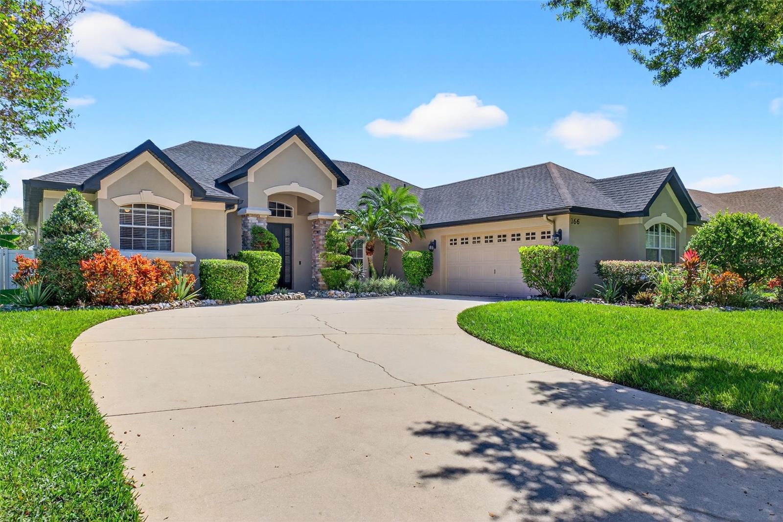 ESTATES OF AUBURNDALE - Residential Lease